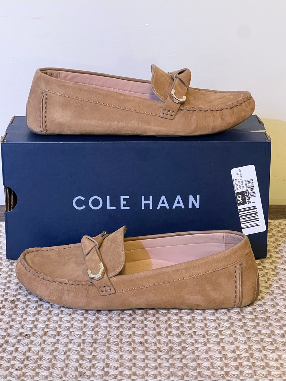 Cole Haan Evelyn Bow Driving Loafers Flats Beige Suede Leather Women’s Size 6
